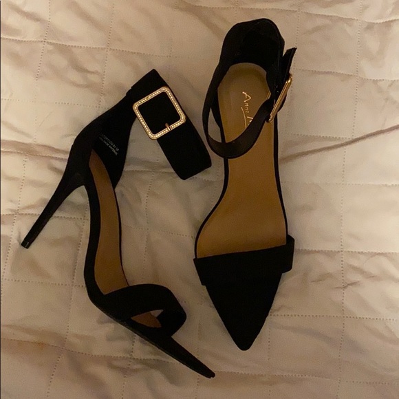 Heels - Picture 4 of 4